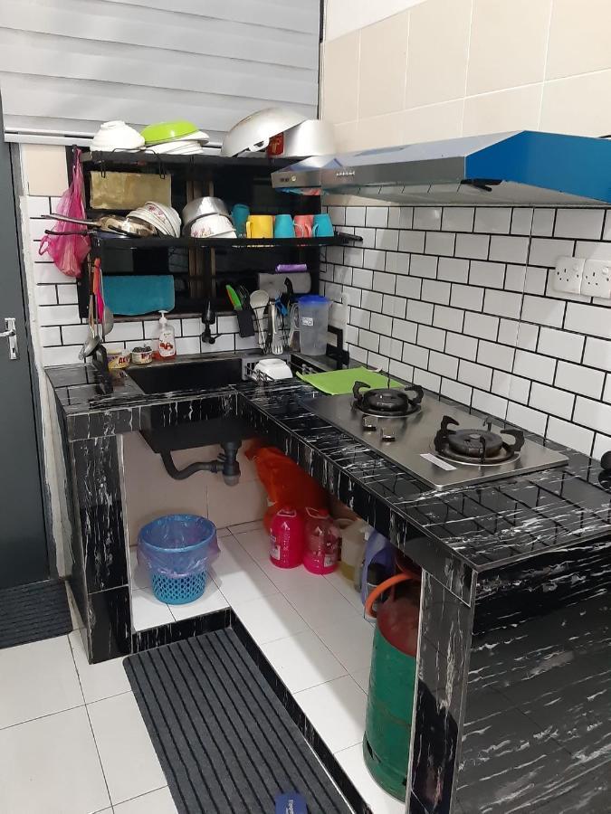 Rumah Armand Melaka 4Br Fully Aircond Dış mekan fotoğraf