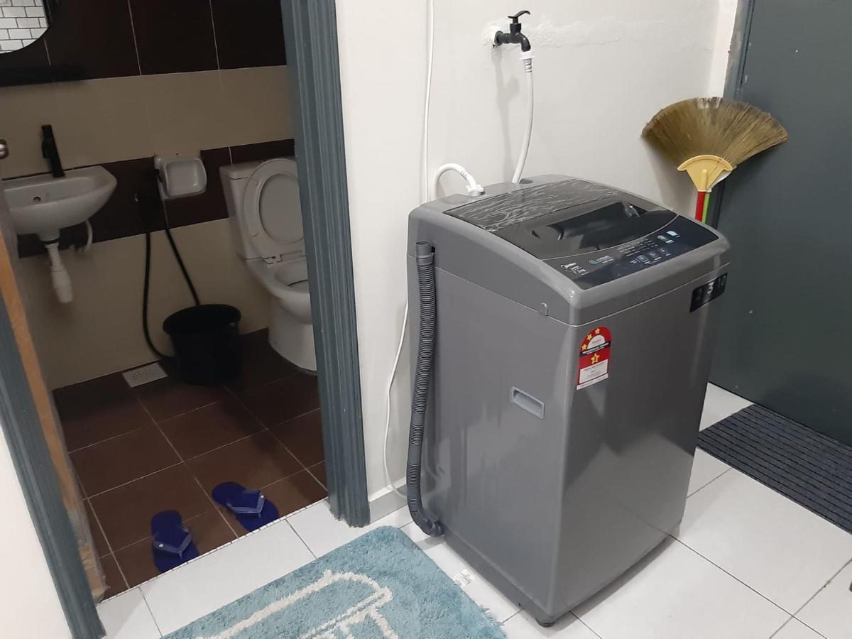 Rumah Armand Melaka 4Br Fully Aircond Dış mekan fotoğraf
